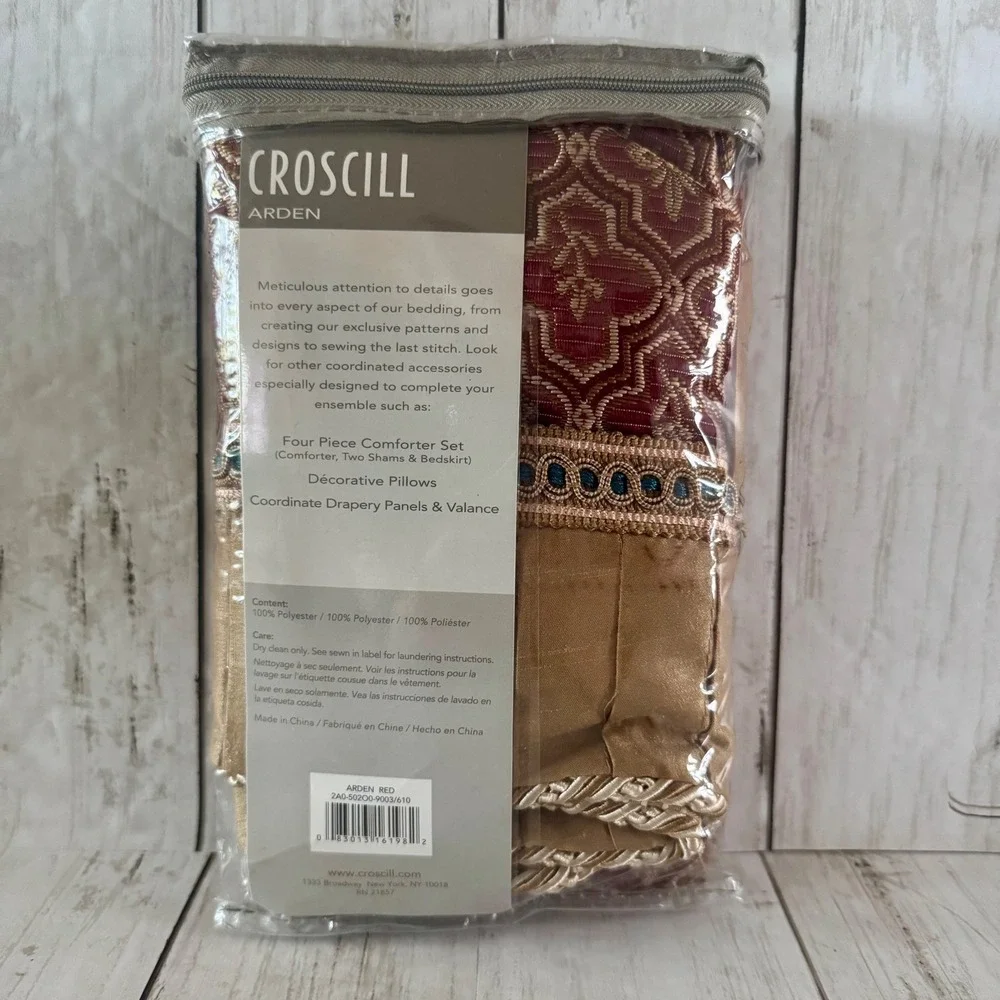 NEW Croscill Arden Red European Pillow Sham 26x26 Woven Jacquard Red Gold
